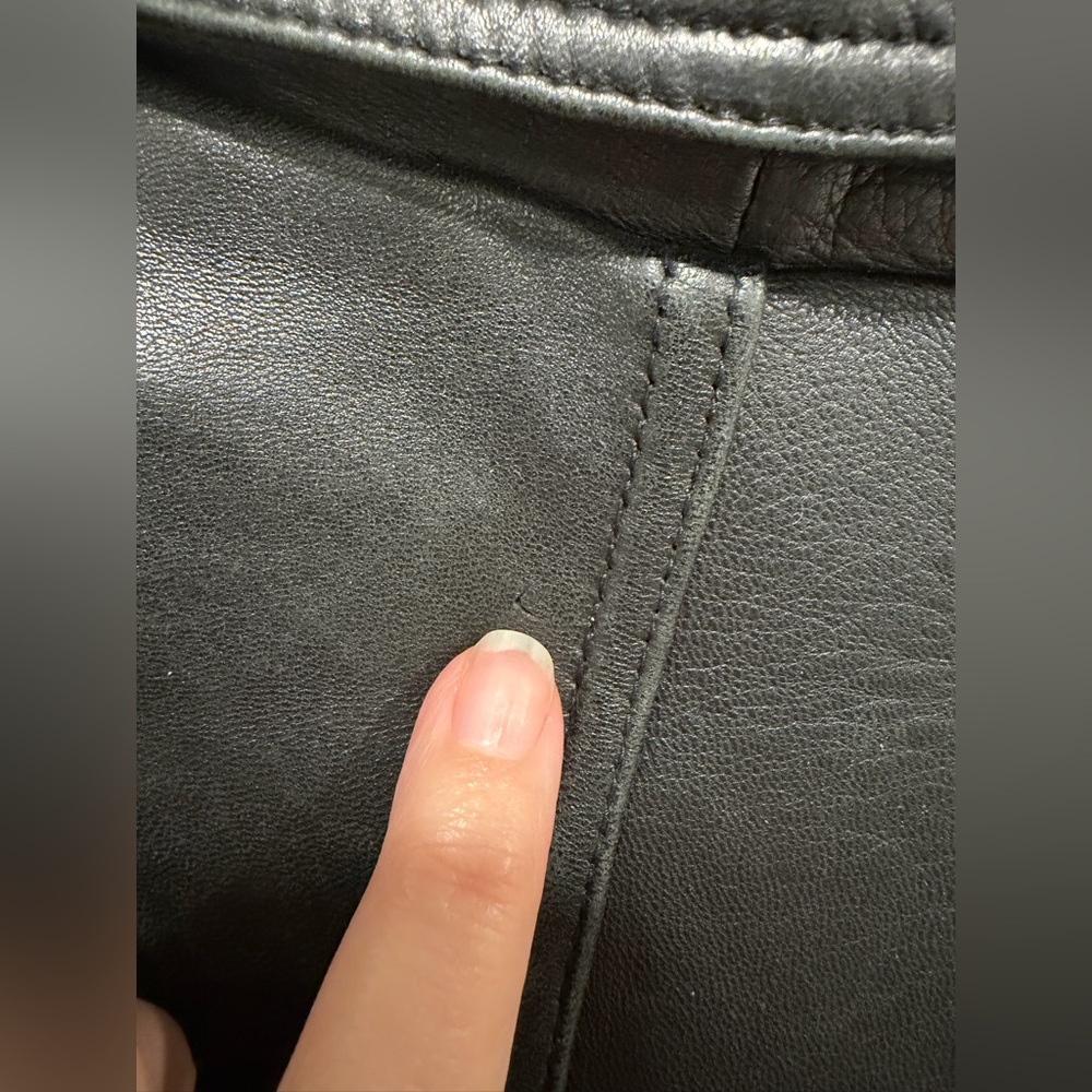 Danier Black Leather 3/4 Length Winter Jacket - Picture 9 of 12